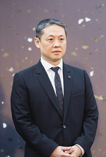 微風集團董事長廖鎮漢在5年內開出4棟獨立百貨，擴張速度堪稱北台灣最快，也引來兩極化評價。
